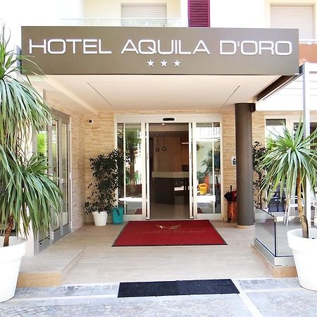Hotel Aquila D'Oro ミザーノ・アドリアーティコ エクステリア 写真